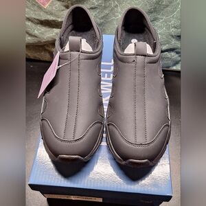 Hawkwell Black Flats Sleek Slip-On Loafers